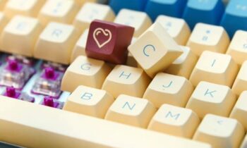Keycap bàn phím là gì? Tất tần tật bạn cần biết về bộ môn Keycap